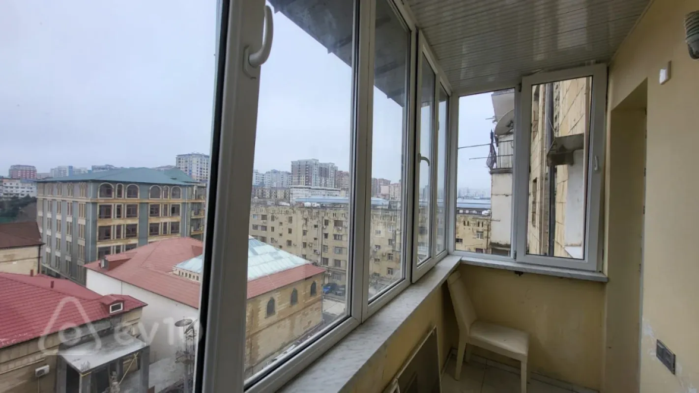 Satılır 3 otaqlı köhnə tikili 85 m²