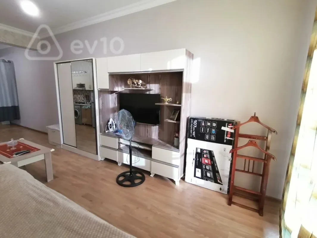 Kirayə verilir 1 otaqlı yeni tikili 40 m²