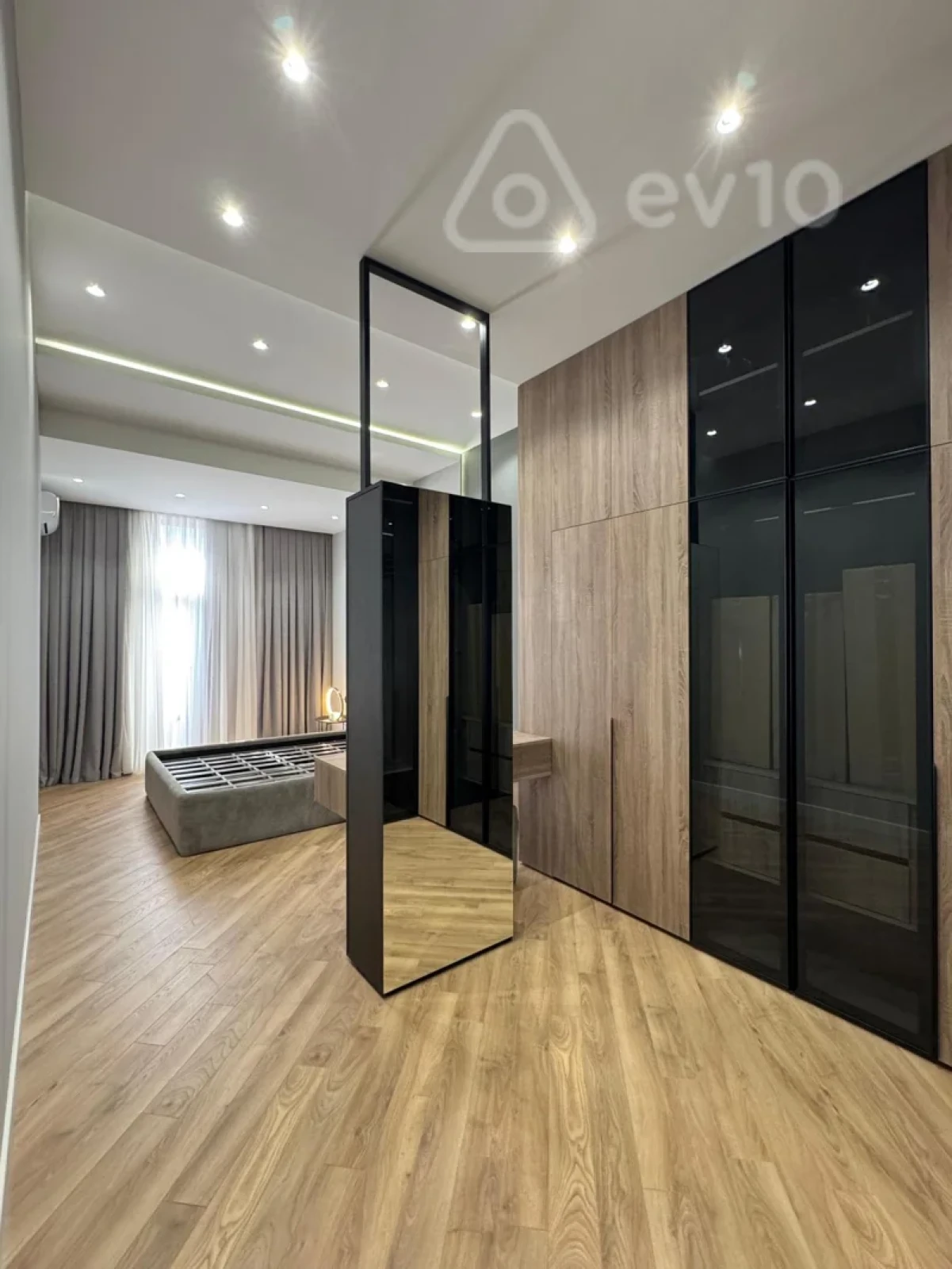 Satılır 3 otaqlı yeni tikili 95 m²