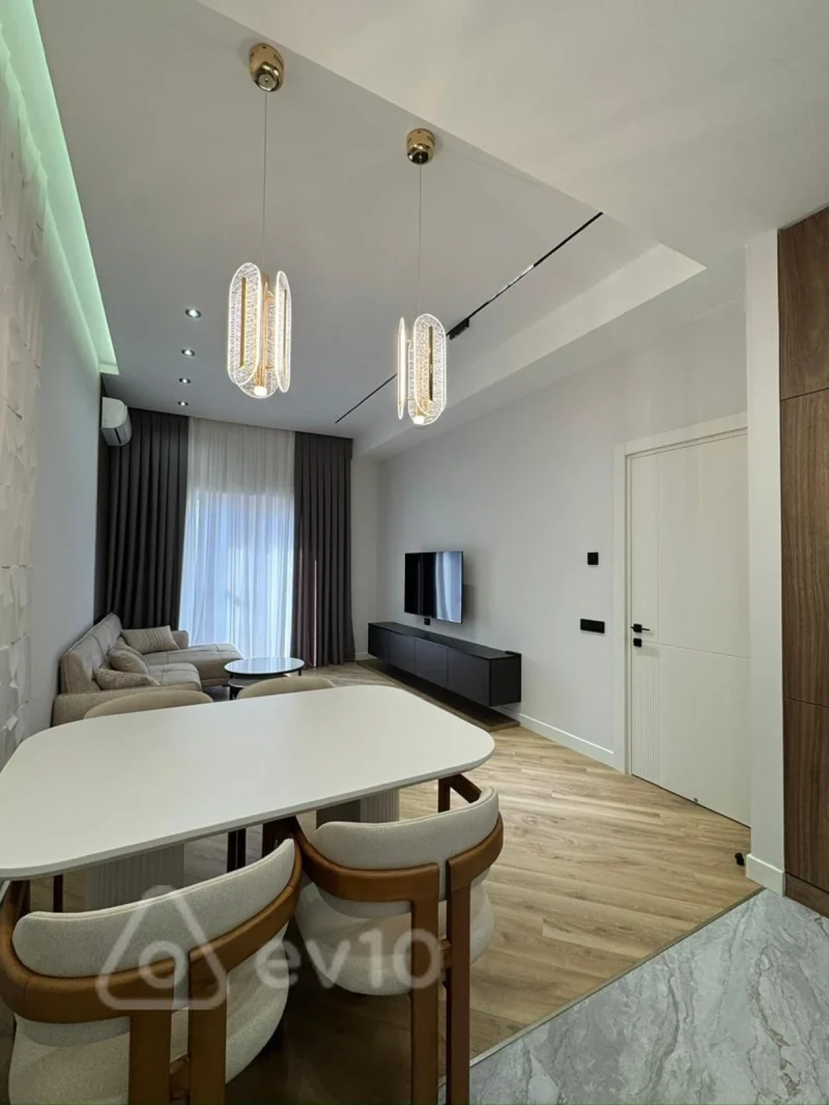 Satılır 3 otaqlı yeni tikili 95 m²