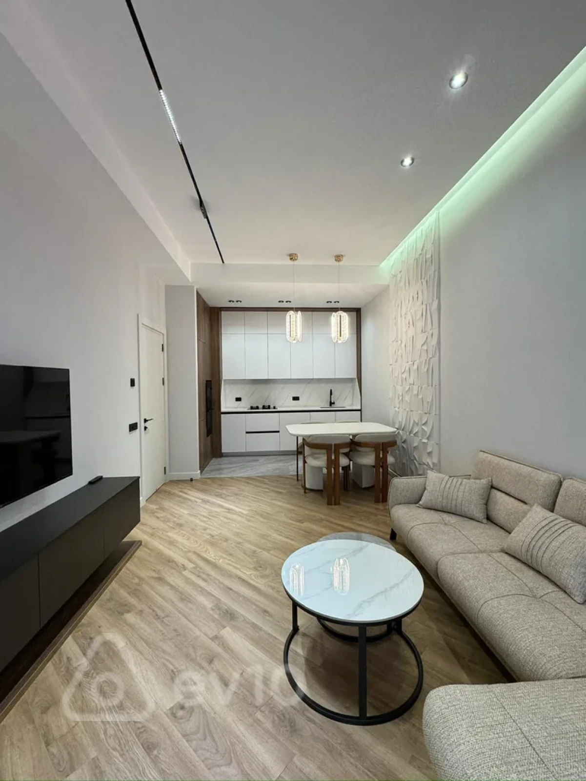 Satılır 3 otaqlı yeni tikili 95 m²