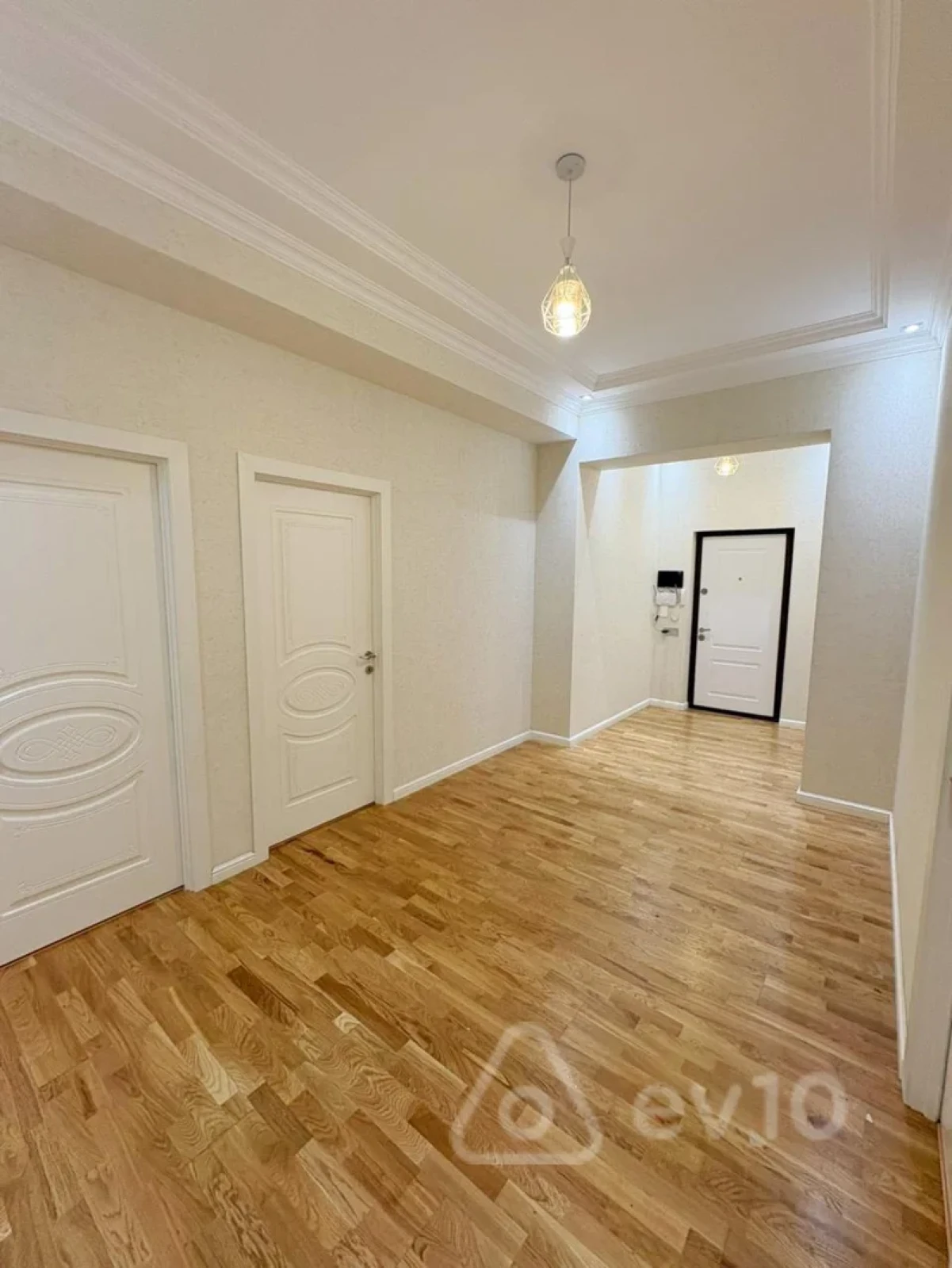 Satılır 3 otaqlı yeni tikili 105 m²