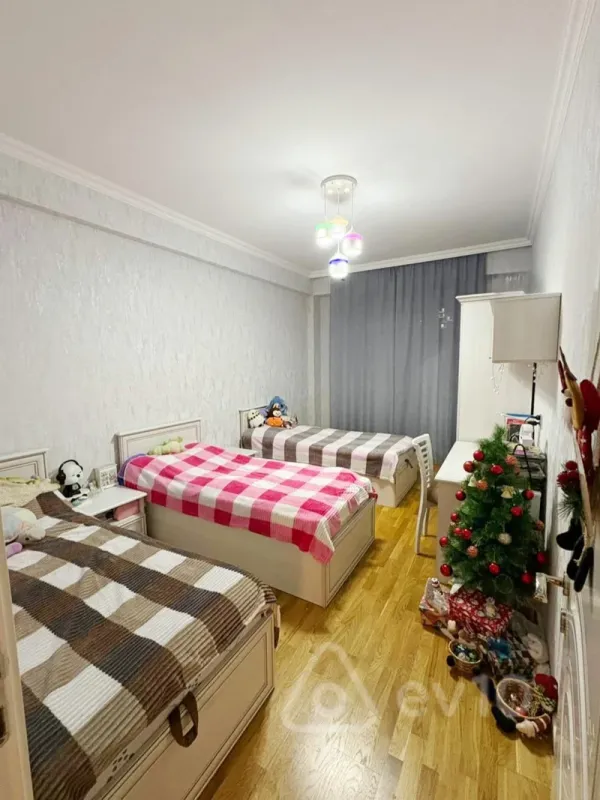 Satılır 3 otaqlı yeni tikili 105 m²