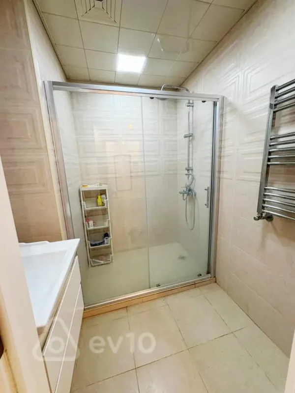 Satılır 3 otaqlı yeni tikili 105 m²