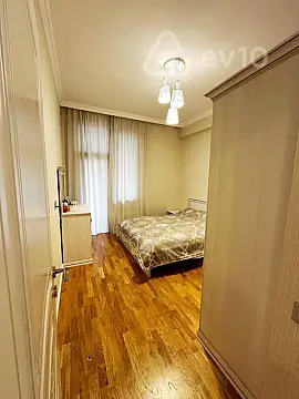 Satılır 3 otaqlı yeni tikili 105 m²