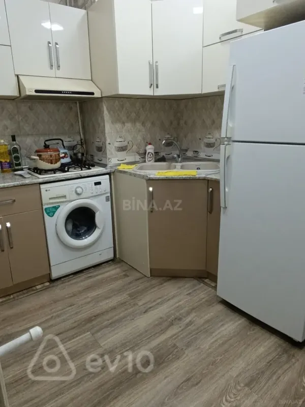 Kirayə verilir 3 otaqlı köhnə tikili 65 m²