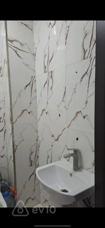 Kirayə verilir 2 otaqlı yeni tikili 45 m²