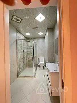 Kirayə verilir 3 otaqlı yeni tikili 120 m²