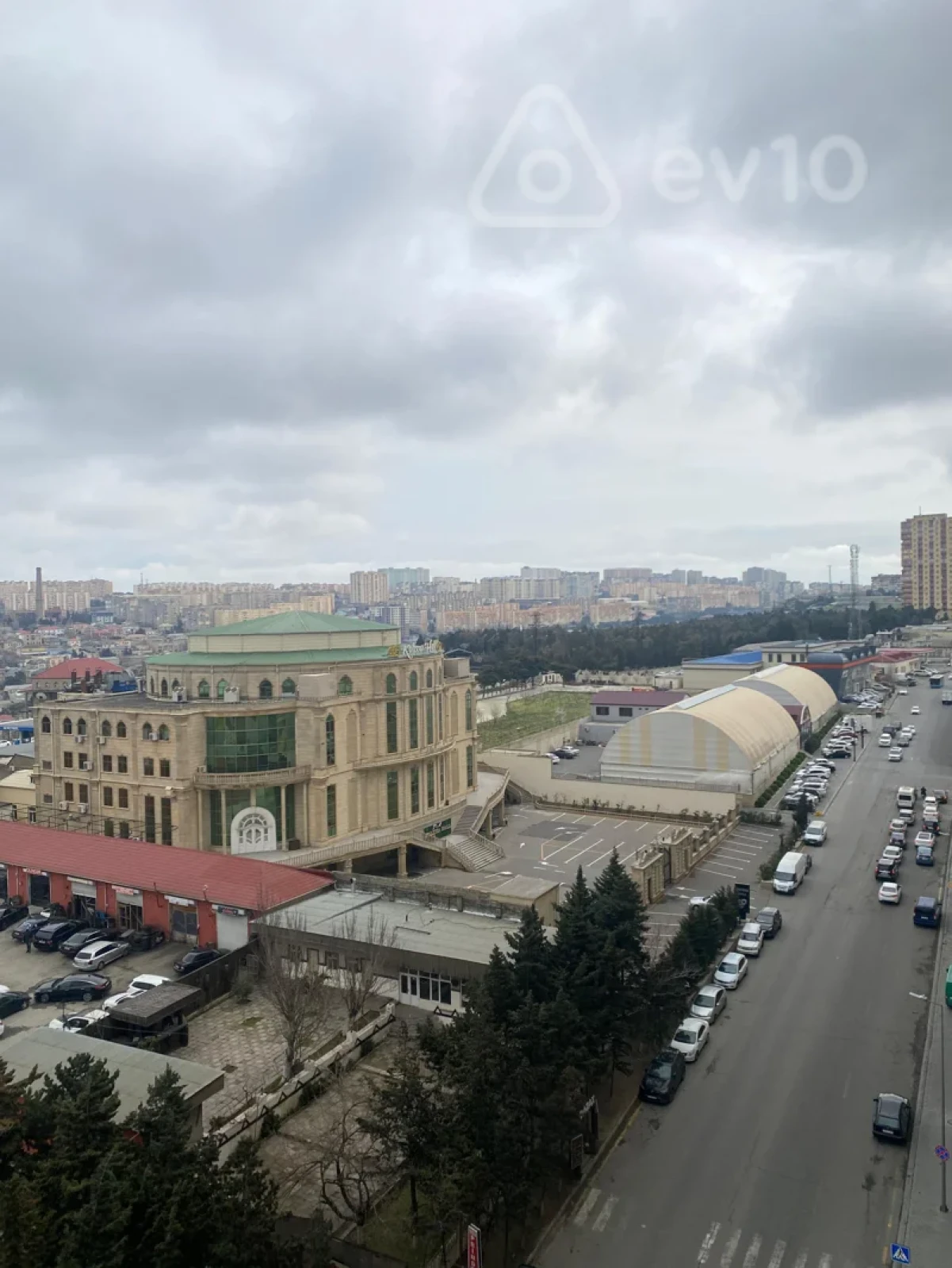 Kirayə verilir 3 otaqlı yeni tikili 124 m²