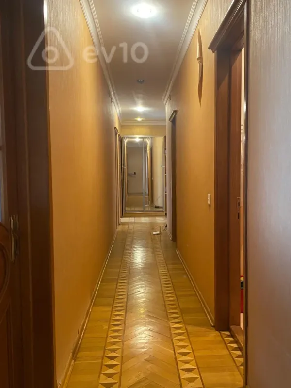 Kirayə verilir 3 otaqlı yeni tikili 124 m²