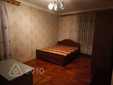 Kirayə verilir 3 otaqlı köhnə tikili 64 m²