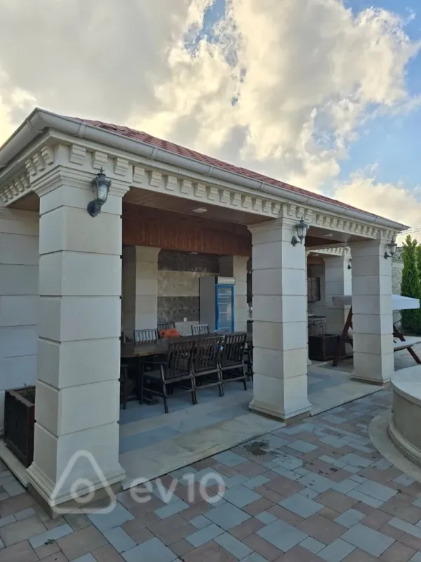 Satılır 3 otaqlı həyət evi 150 m²