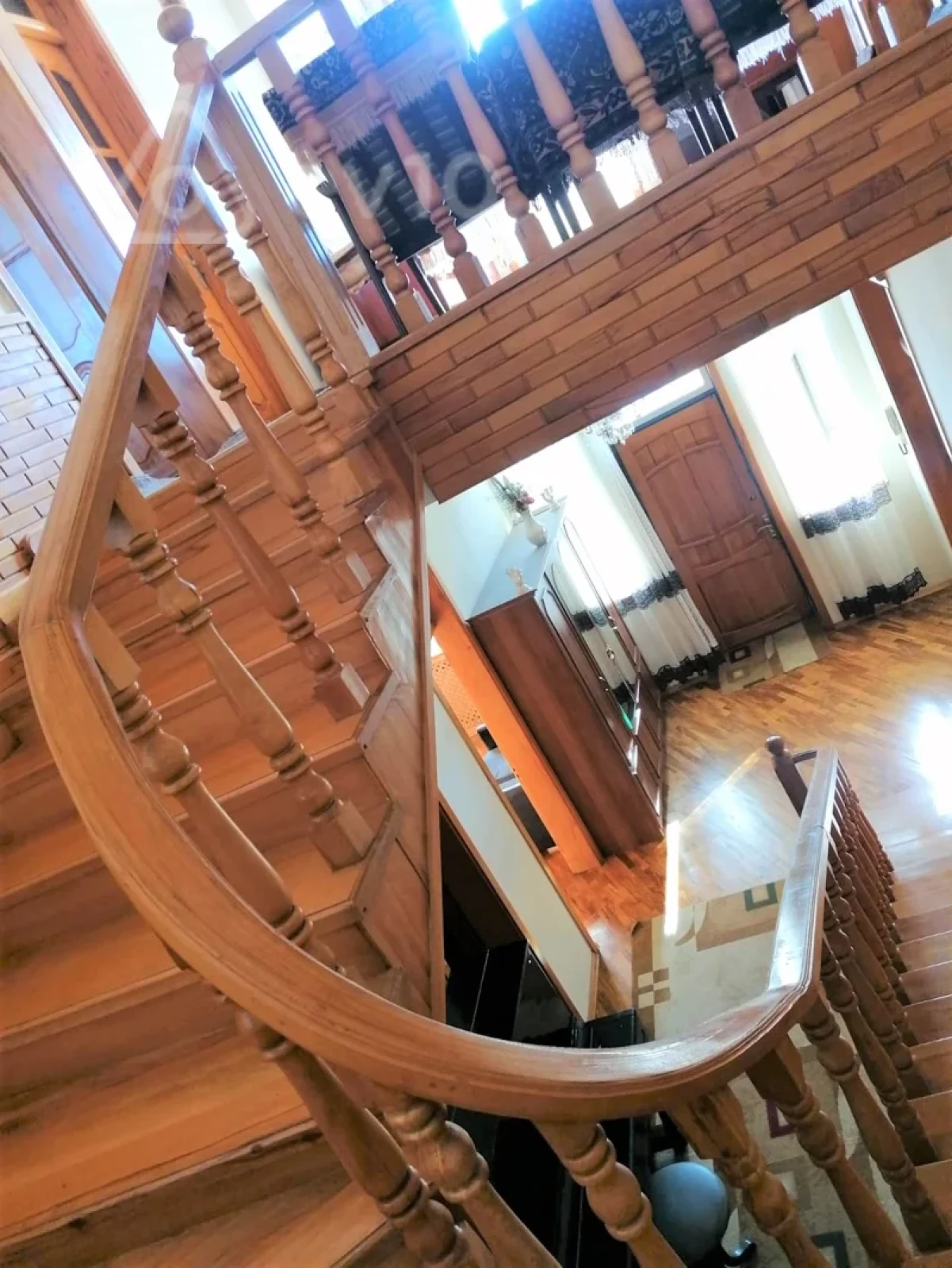 Satılır 4 otaqlı həyət evi 200 m²