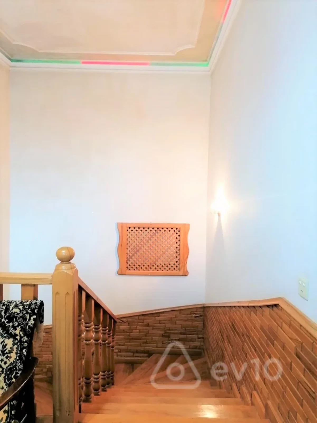 Satılır 4 otaqlı həyət evi 200 m²