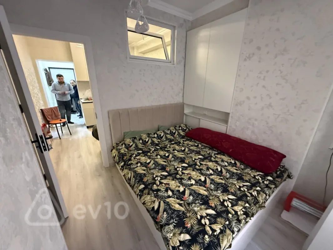 Kirayə verilir 2 otaqlı yeni tikili 40 m²