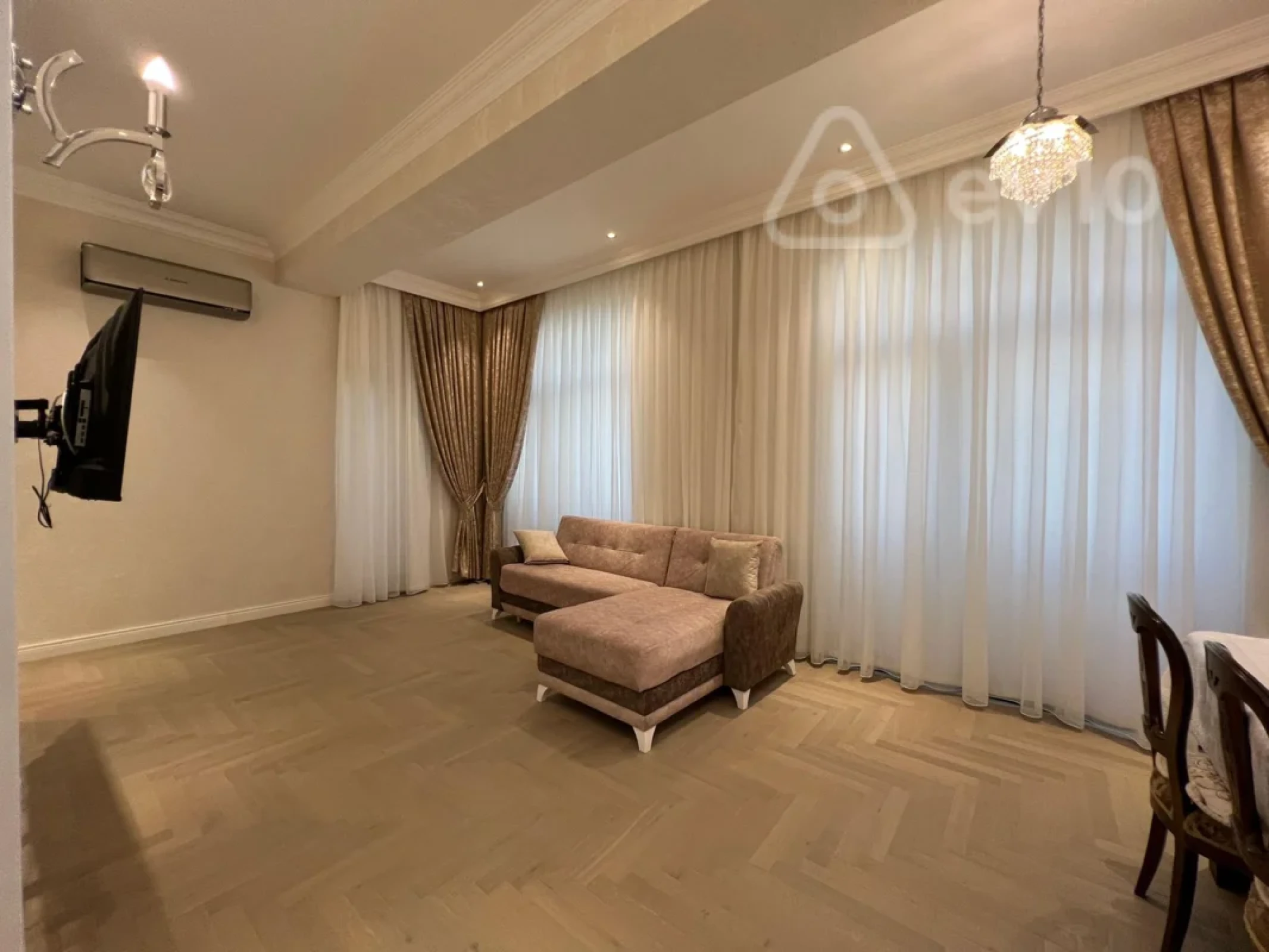 Kirayə verilir 2 otaqlı yeni tikili 85 m²