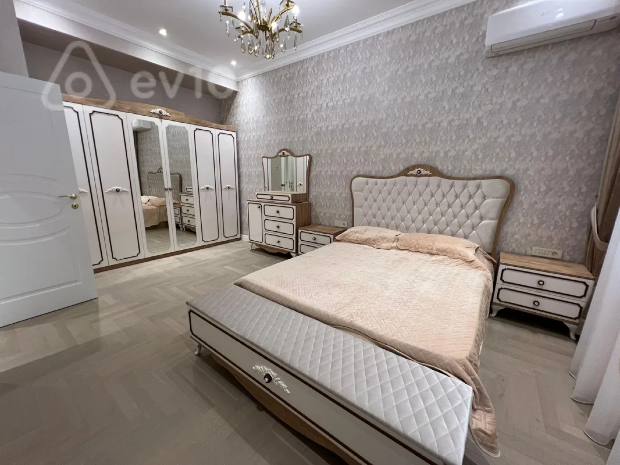 Kirayə verilir 2 otaqlı yeni tikili 85 m²