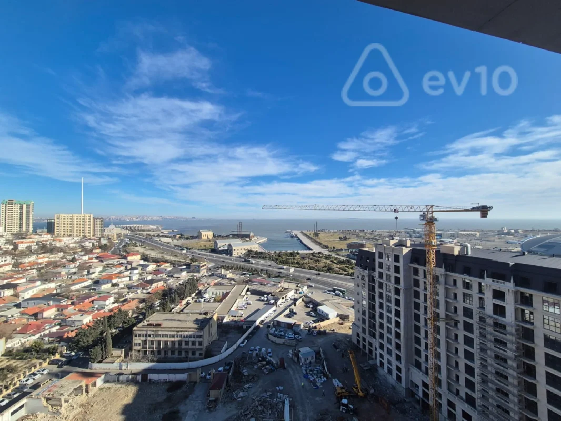 Satılır 2 otaqlı yeni tikili 72 m²