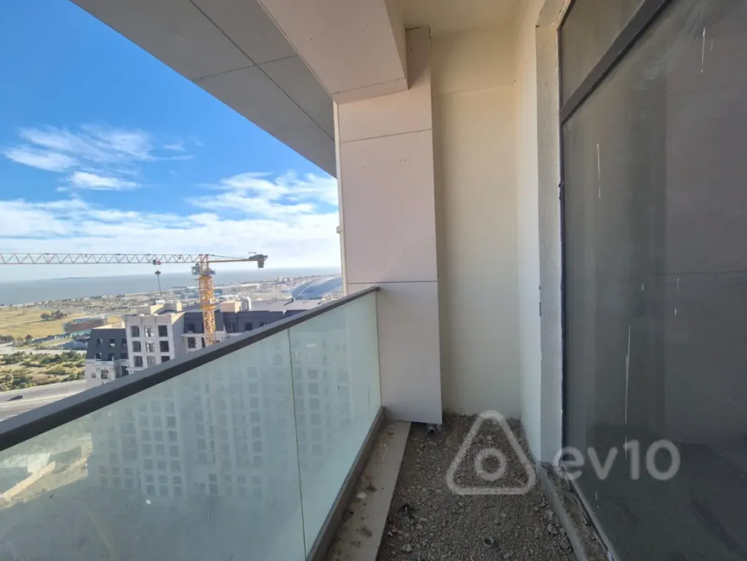 Satılır 2 otaqlı yeni tikili 72 m²