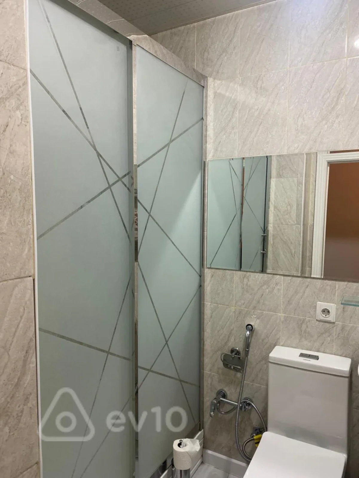 Satılır 2 otaqlı yeni tikili 65 m²