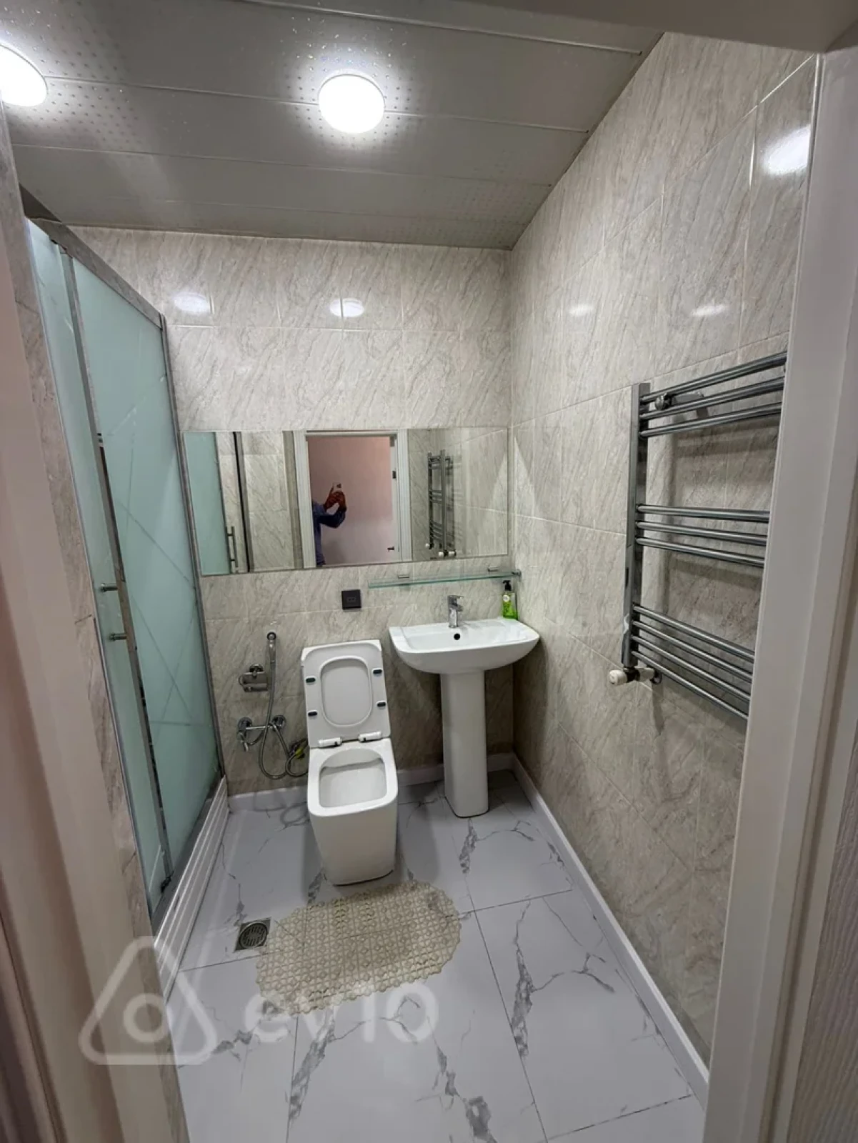 Satılır 2 otaqlı yeni tikili 65 m²