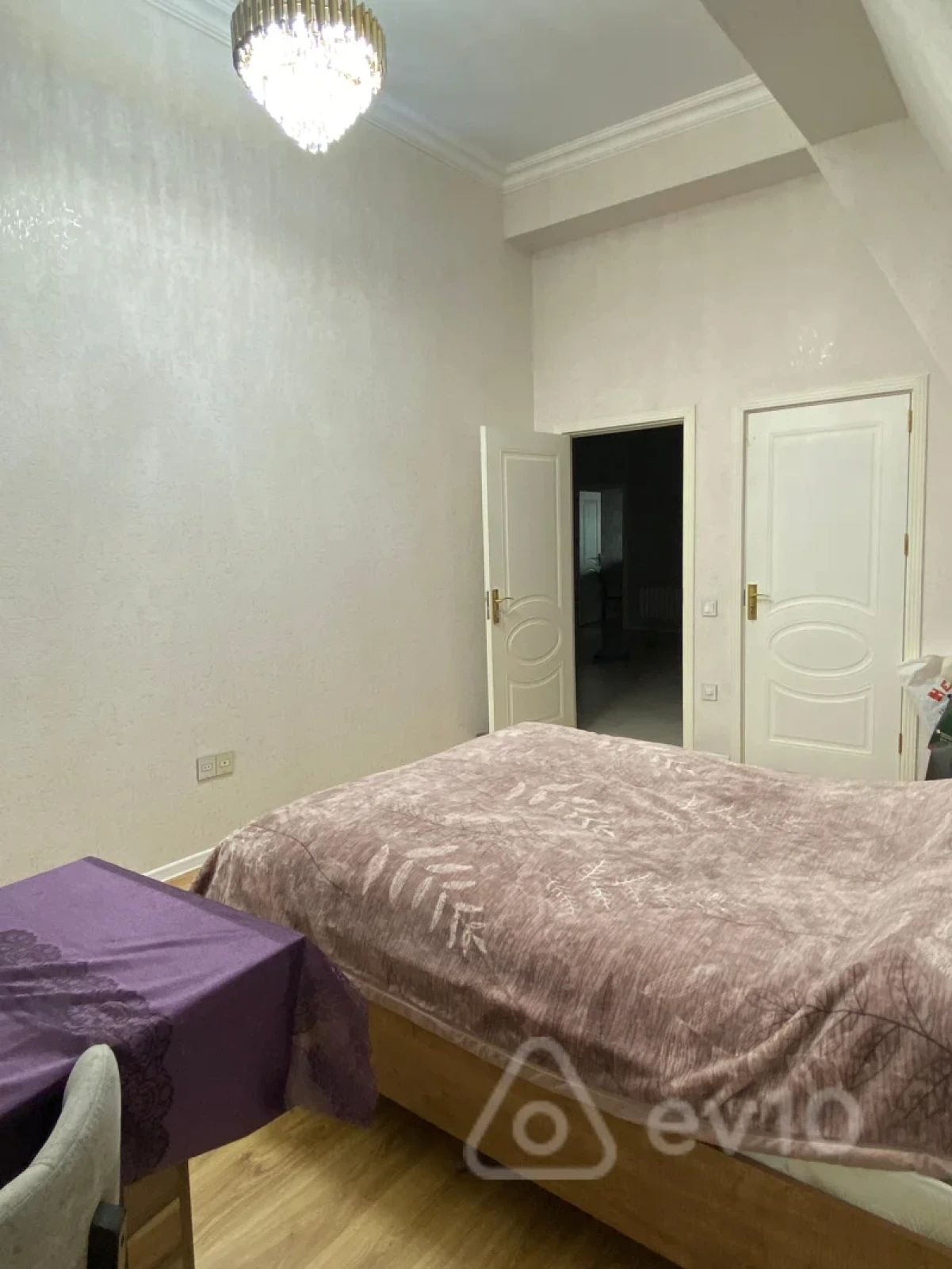 Kirayə verilir 4 otaqlı yeni tikili 143 m²