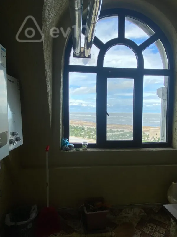 Kirayə verilir 4 otaqlı yeni tikili 143 m²