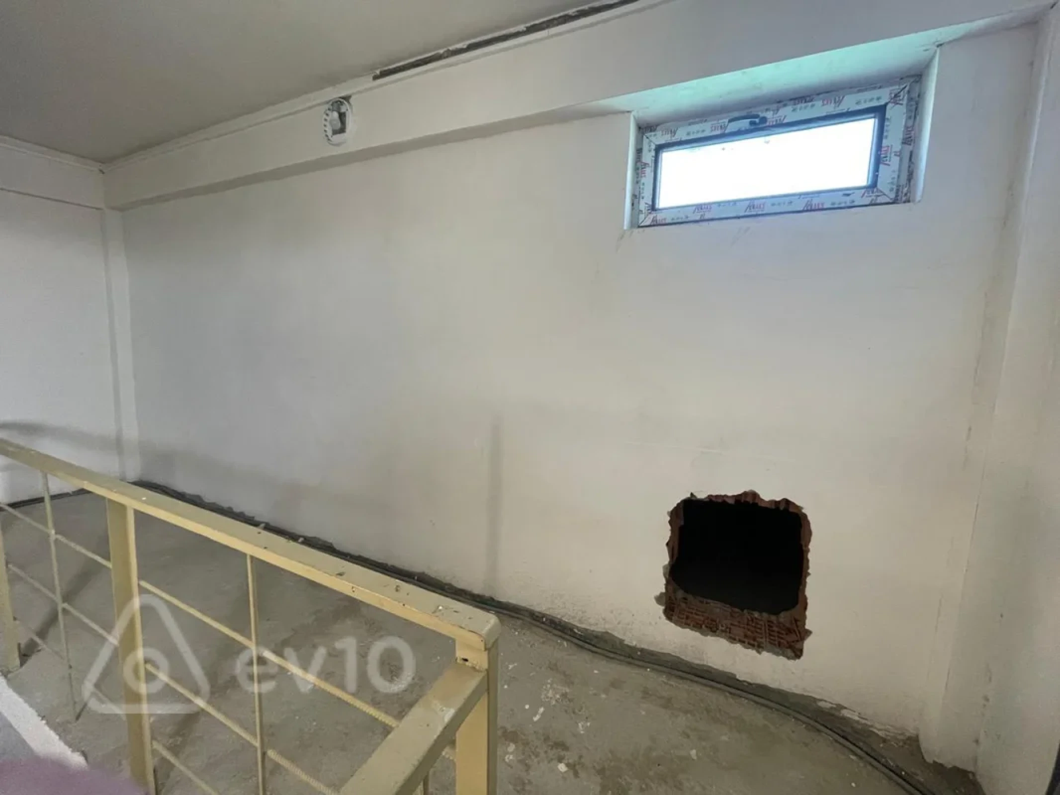 Kirayə verilir 4 otaqlı yeni tikili 143 m²