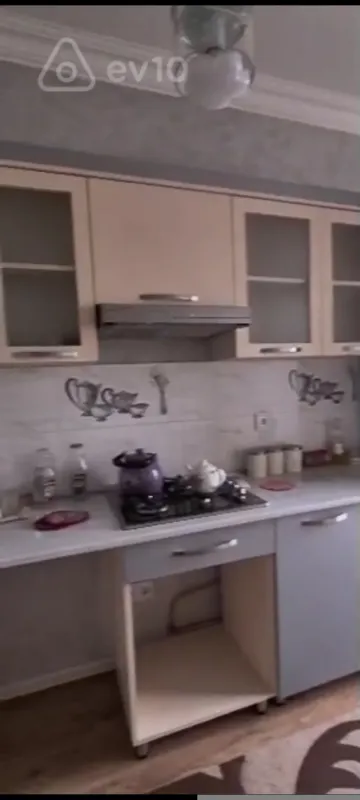 Kirayə verilir 2 otaqlı yeni tikili 80 m²