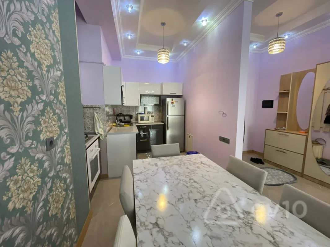 Kirayə verilir 2 otaqlı yeni tikili 74 m²