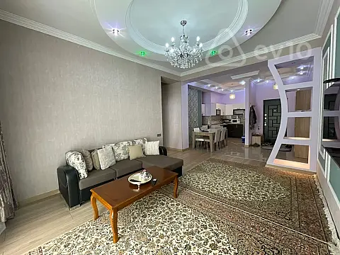 Kirayə verilir 2 otaqlı yeni tikili 74 m²