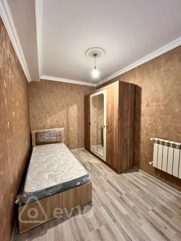 Kirayə verilir 2 otaqlı həyət evi 60 m²
