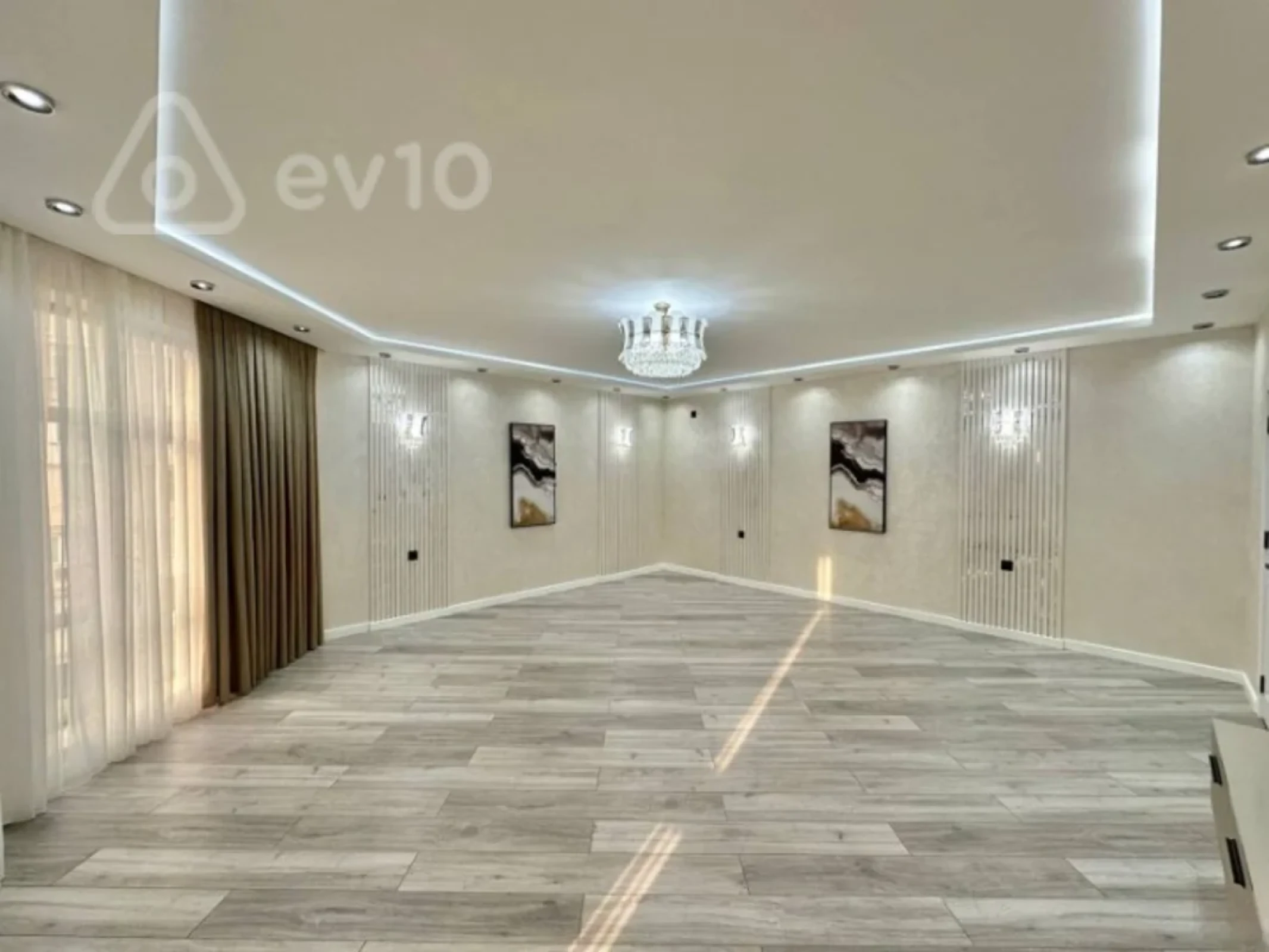 Satılır 4 otaqlı yeni tikili 153 m²