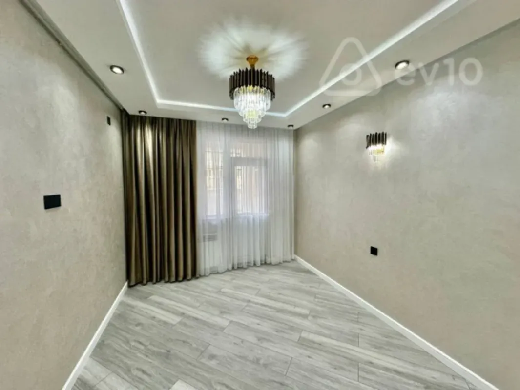 Satılır 4 otaqlı yeni tikili 153 m²