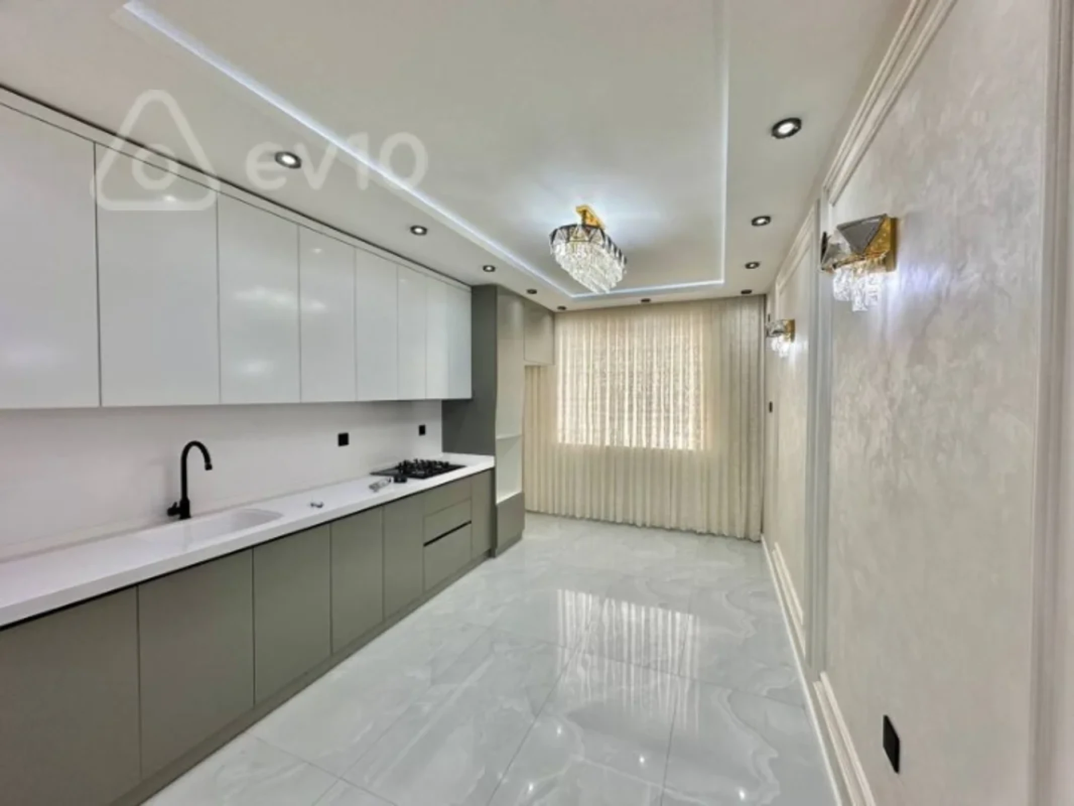 Satılır 4 otaqlı yeni tikili 153 m²