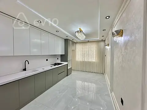 Satılır 4 otaqlı yeni tikili 153 m²