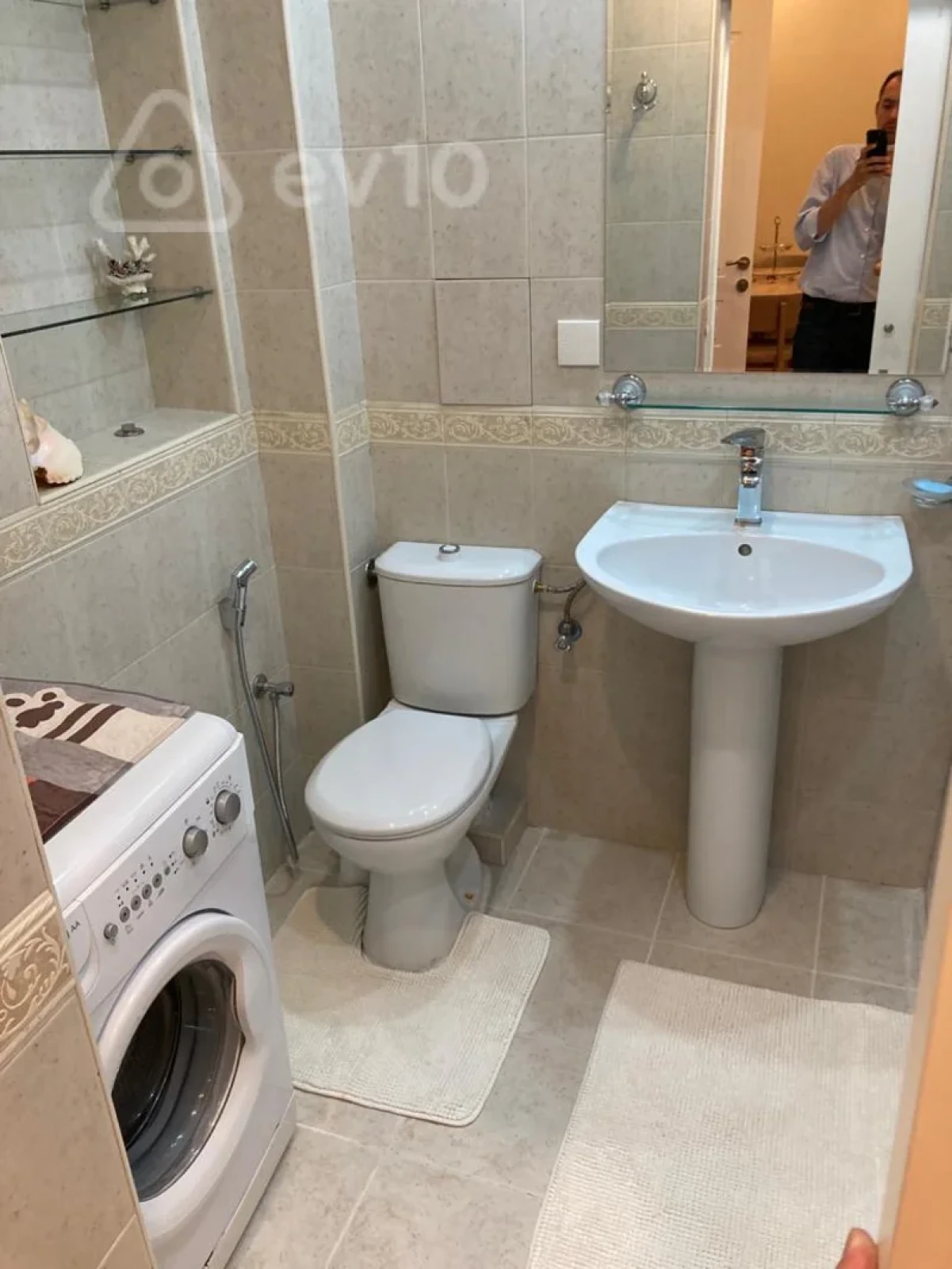 Kirayə verilir 2 otaqlı köhnə tikili 90 m²