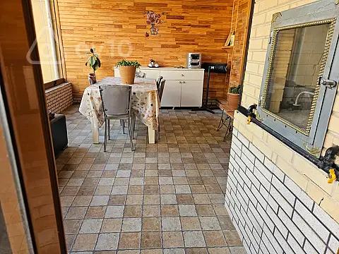 Satılır 5 otaqlı həyət evi 169 m²