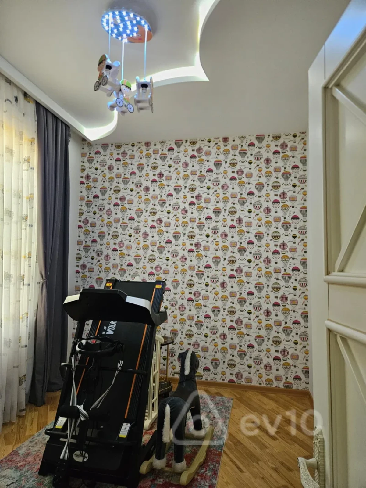 Satılır 5 otaqlı həyət evi 169 m²