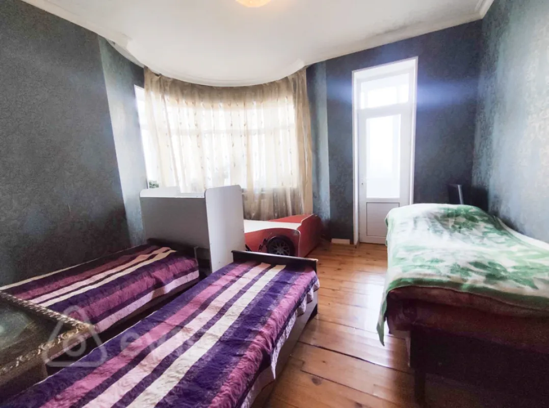 Kirayə verilir 3 otaqlı yeni tikili 120 m²