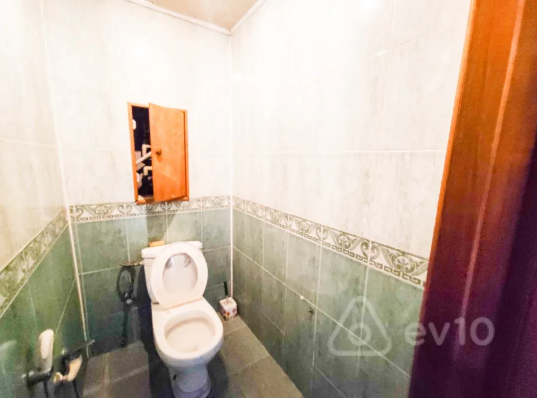 Kirayə verilir 3 otaqlı yeni tikili 120 m²