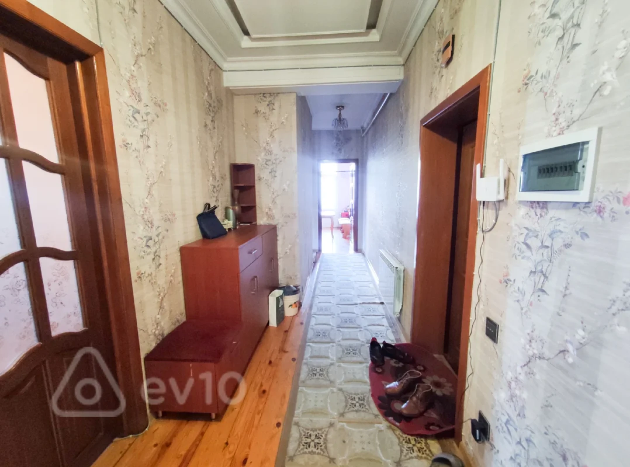 Kirayə verilir 3 otaqlı yeni tikili 120 m²