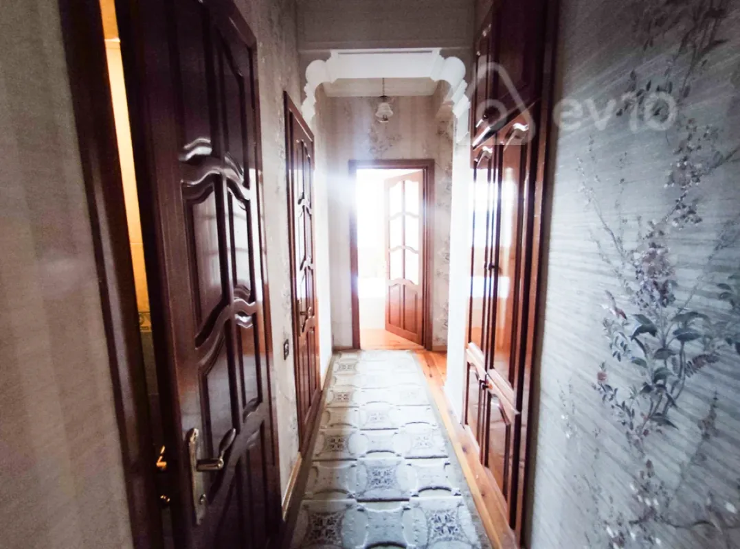 Kirayə verilir 3 otaqlı yeni tikili 120 m²