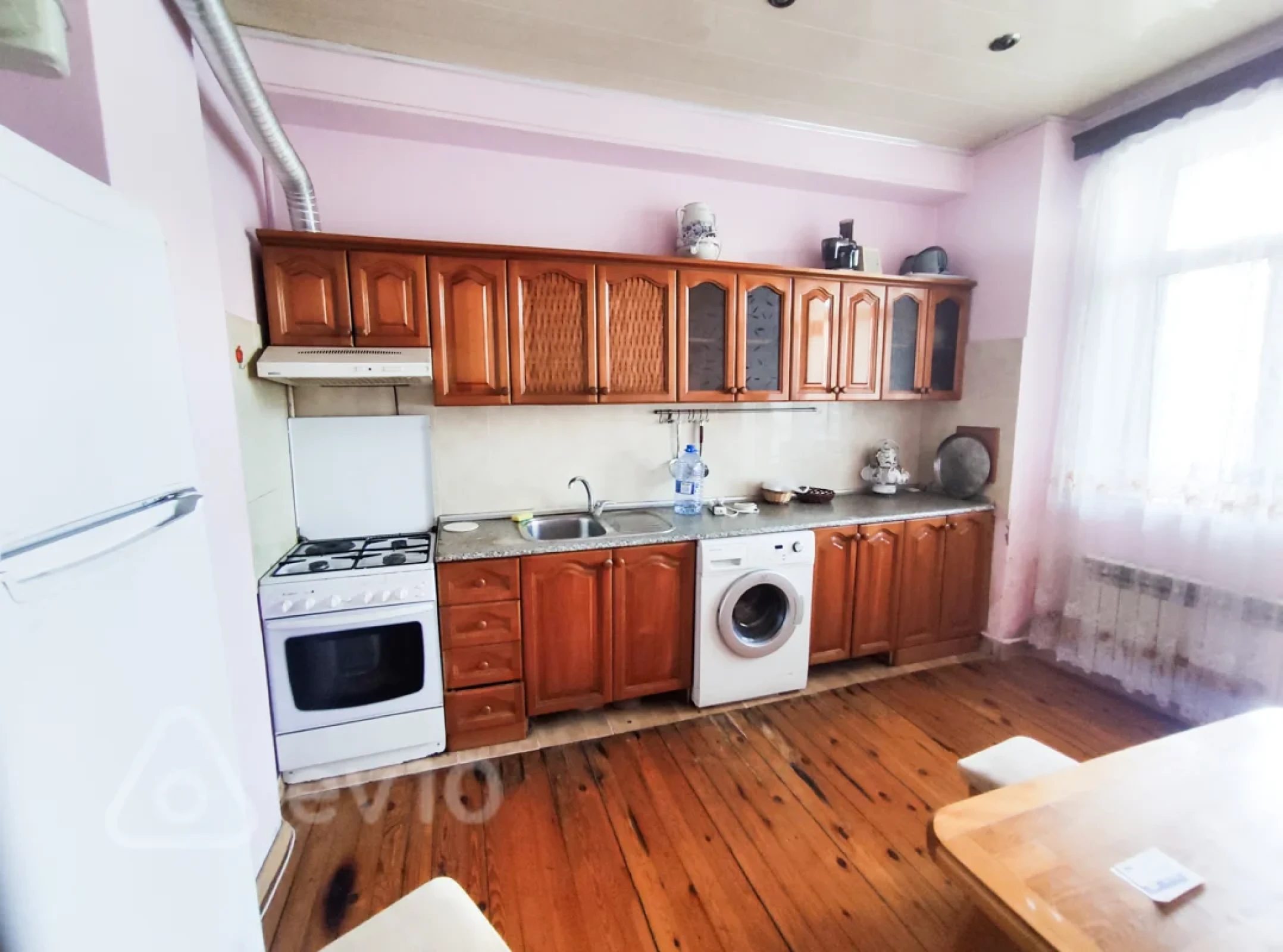 Kirayə verilir 3 otaqlı yeni tikili 120 m²