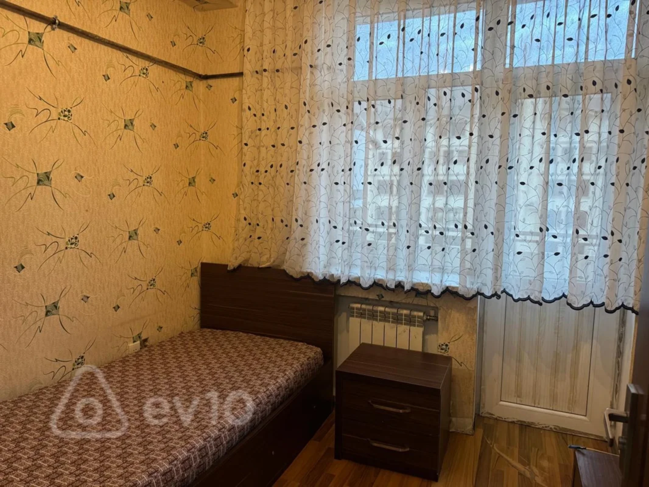 Kirayə verilir 3 otaqlı yeni tikili 80 m²