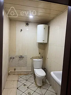 Kirayə verilir 3 otaqlı yeni tikili 80 m²