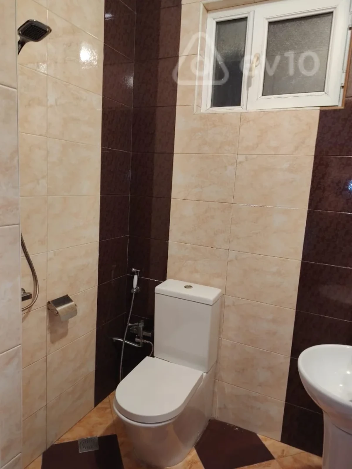 Kirayə verilir 2 otaqlı həyət evi 65 m²