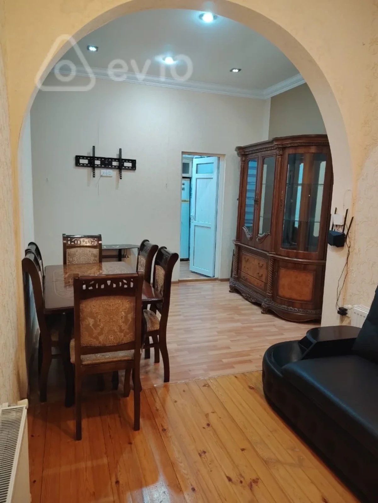 Kirayə verilir 2 otaqlı həyət evi 65 m²