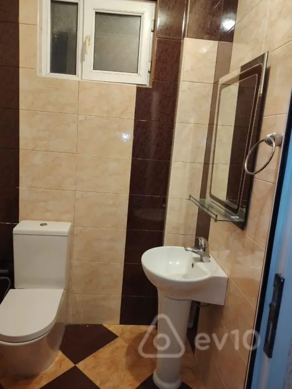 Kirayə verilir 2 otaqlı həyət evi 65 m²