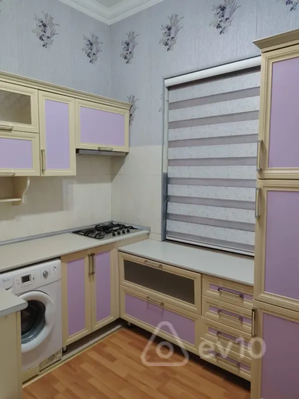 Kirayə verilir 2 otaqlı həyət evi 65 m²